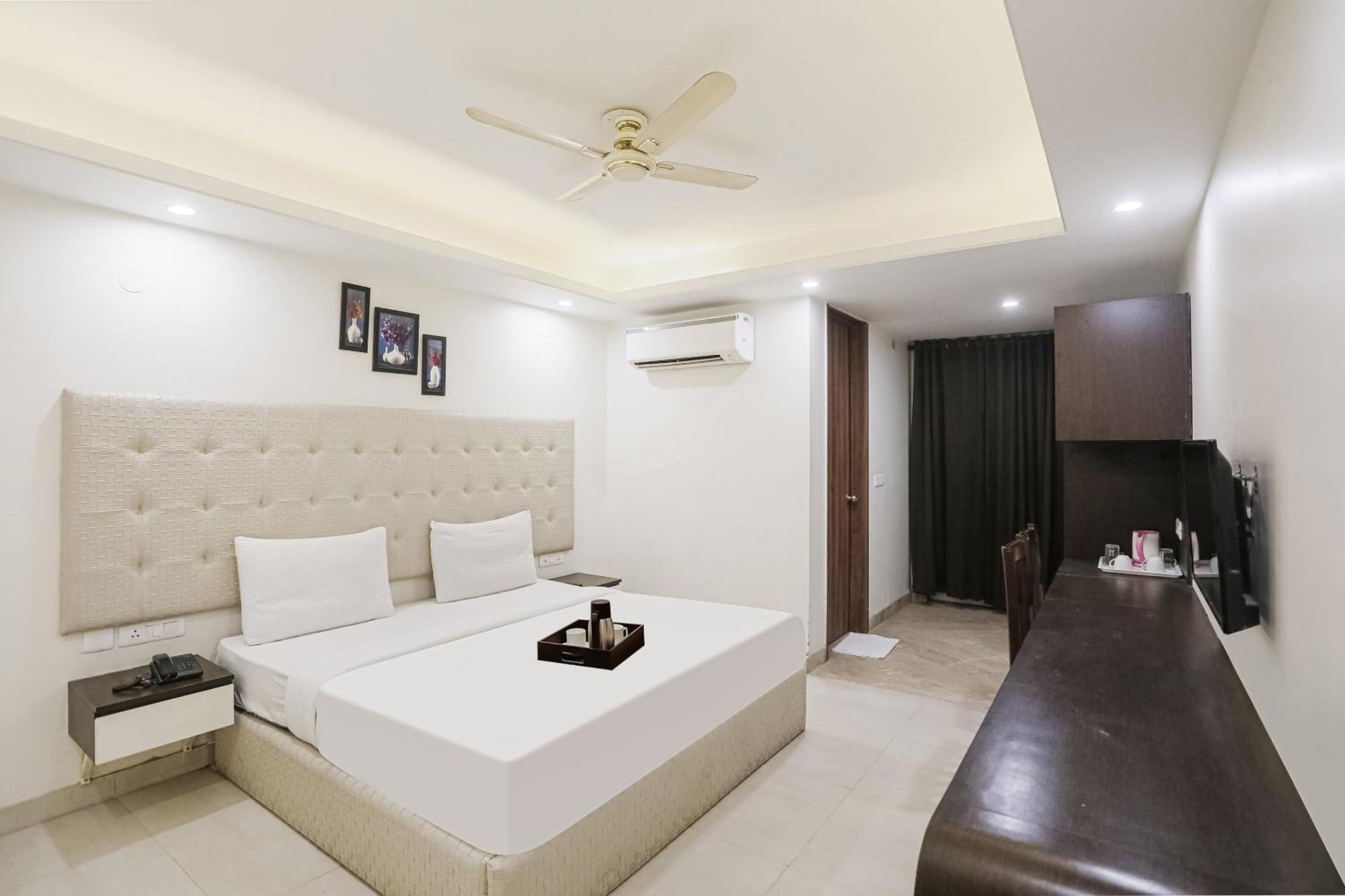 Townhouse The Amv Hotel Gurgaon Exterior photo