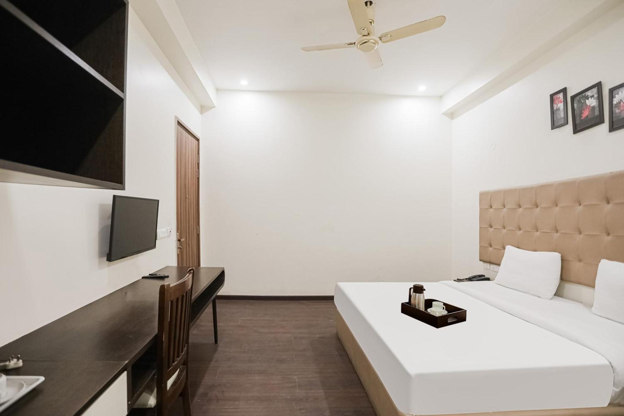 Townhouse The Amv Hotel Gurgaon Exterior photo
